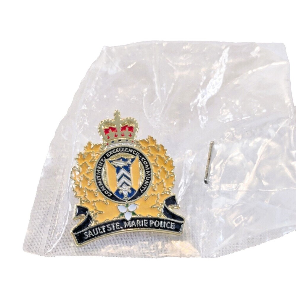 Sault Ste. Marie Ontario Police Department Hat Lapel Pin Canada NEW